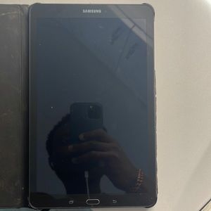 Samsung Tablet.